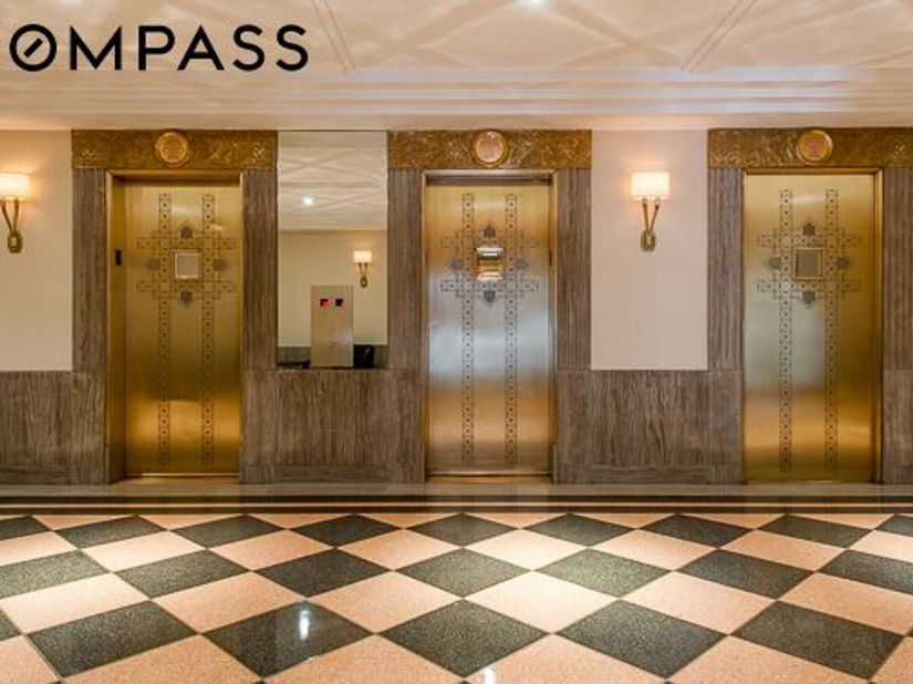 433 West 34th Street 11A, New York NY 10001