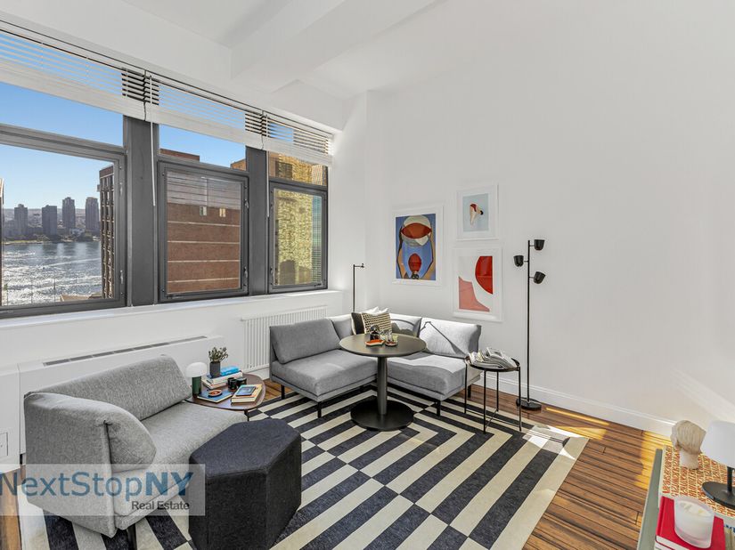 310 East 46th Street 22H, New York NY 10017