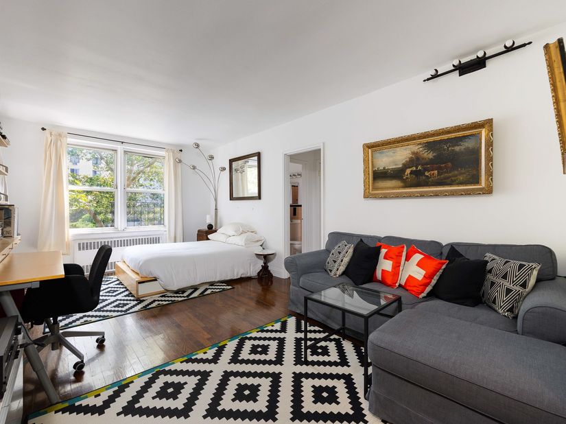 715 Ocean Parkway 2F, Brooklyn NY 11230