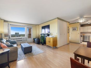 5900 Arlington Avenue