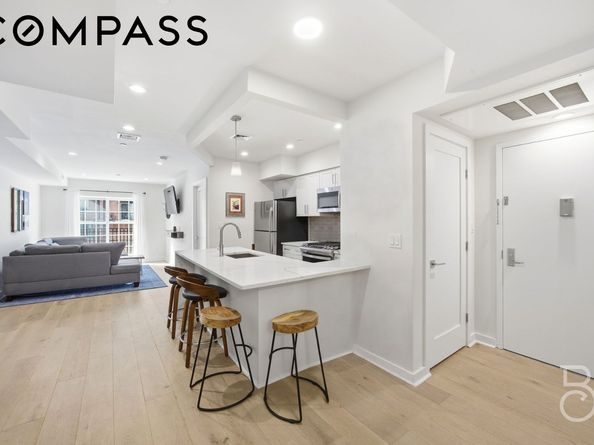 23-23 30th Road 3A, Queens NY 11102