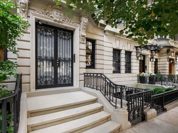 22 East 94th Street