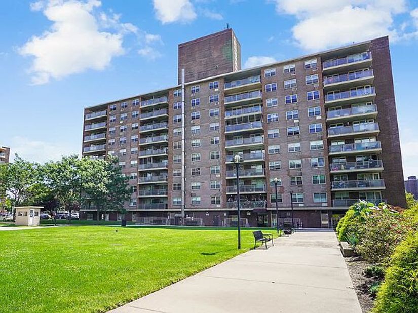 971 Jerome Street 3F, Brooklyn NY 11207