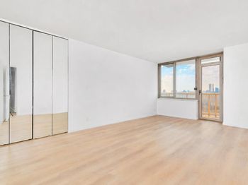 200 East 89th Street