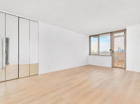 200 East 89th Street 42A, New York NY 10128