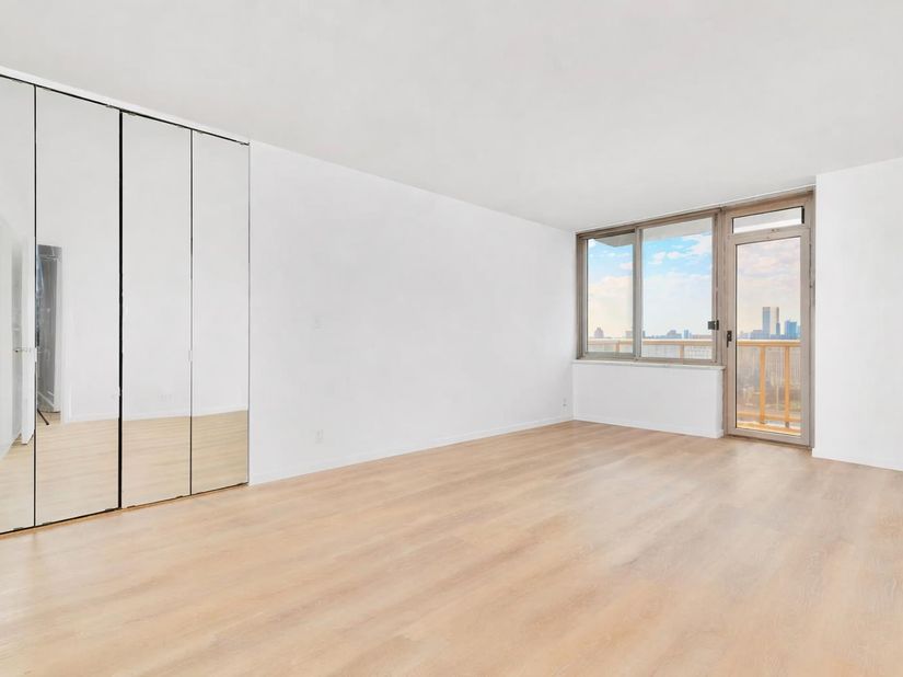 200 East 89th Street 42A, New York NY 10128