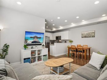 16021 E 47th Place