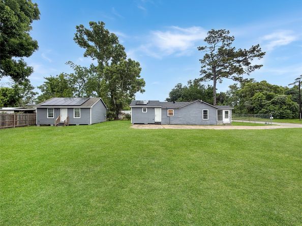 6931 Weaver Road, Houston TX 77028
