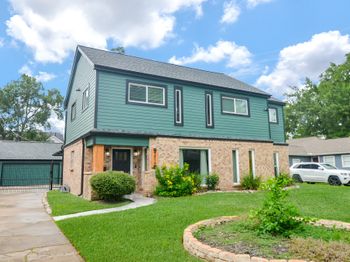 4315 Fernwood Drive