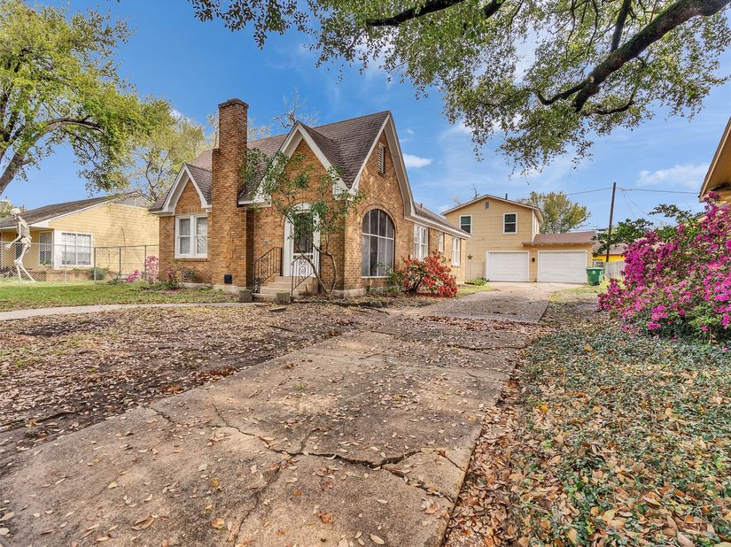 1411 Lawson Street, Houston TX 77023