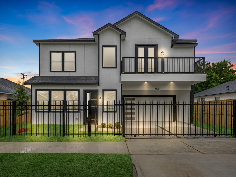2348 Delafield Street, Houston TX 77023