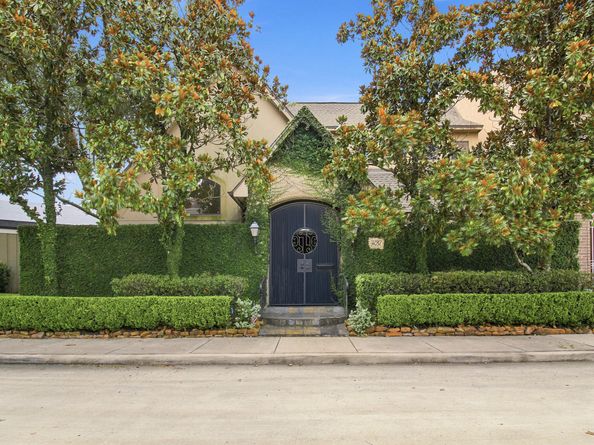 4057 Breakwood Drive, Houston TX 77025