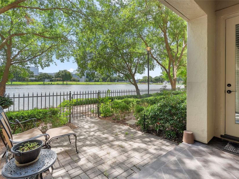 1332 Lake Pointe Parkway, Sugar Land TX 77478