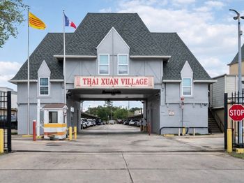 8200 Broadway Street