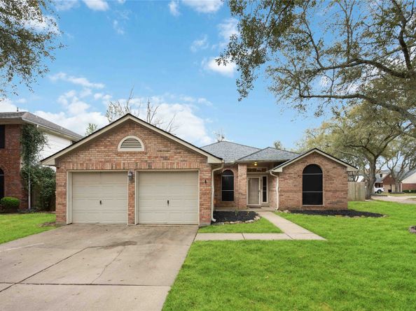 4106 N New Meadows Drive, Sugar Land TX 77479