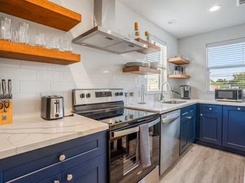 2905 Cleburne Street