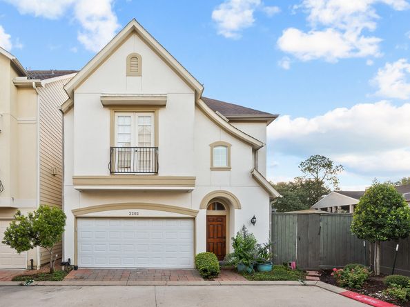 2202 Hilshire Terrace Court, Houston TX 77080