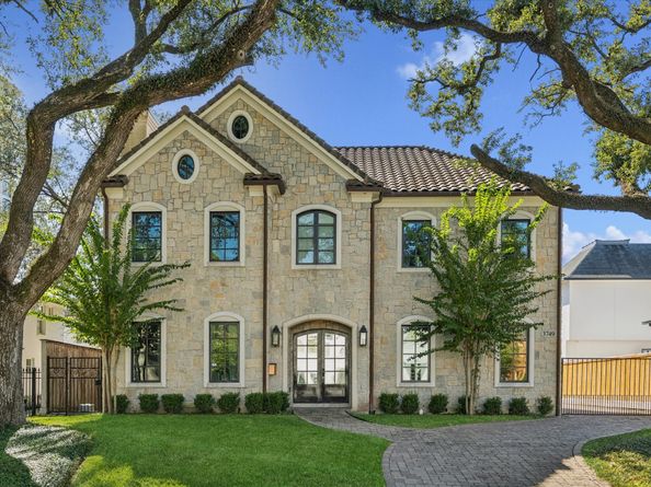 3749 Olympia Drive, Houston TX 77019