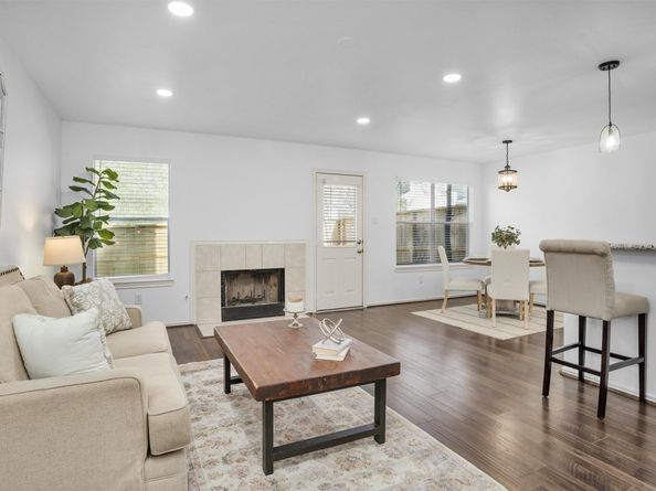 35 Marble Rock Place, The Woodlands TX 77382