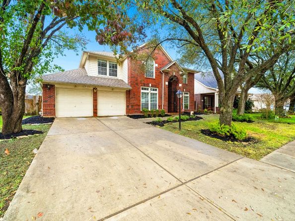 12310 Shadow Island Drive, Houston TX 77082