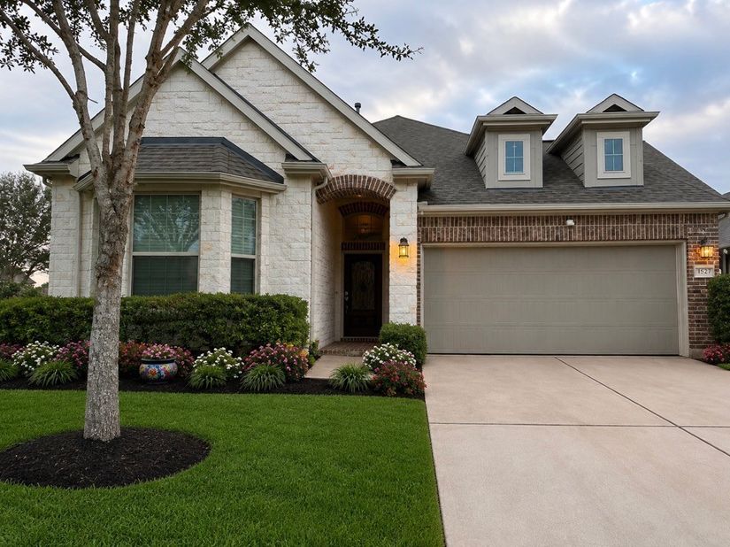1527 Giles Drive, Richmond TX 77406