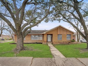 8103 Glen Vista Street