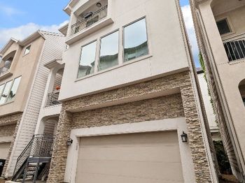 1538 W 23rd Street