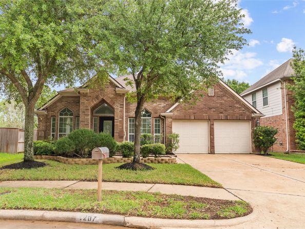1207 Walston Ridge Drive, Spring TX 77379