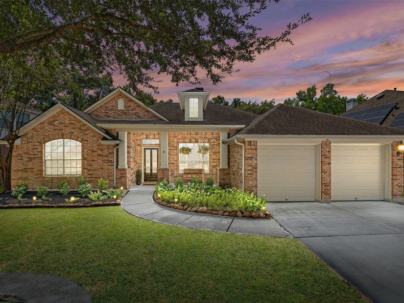 12922 Coopers Hawk Drive, Houston TX 77044