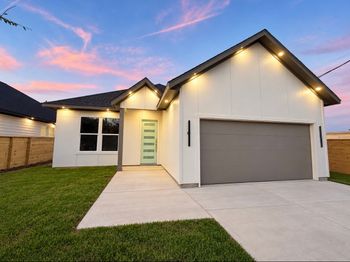 13807 Longview