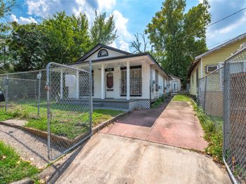 7120 Avenue Q