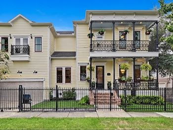504 W 10th Street