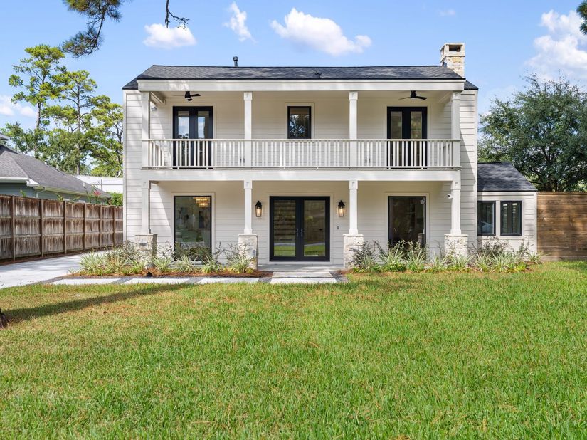 814 Azalea Street, Houston TX 77018