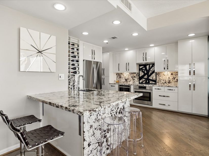 3350 McCue Road 1101, Houston TX 77056