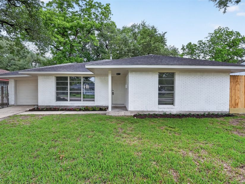 4106 Woodshire Street, Houston TX 77025
