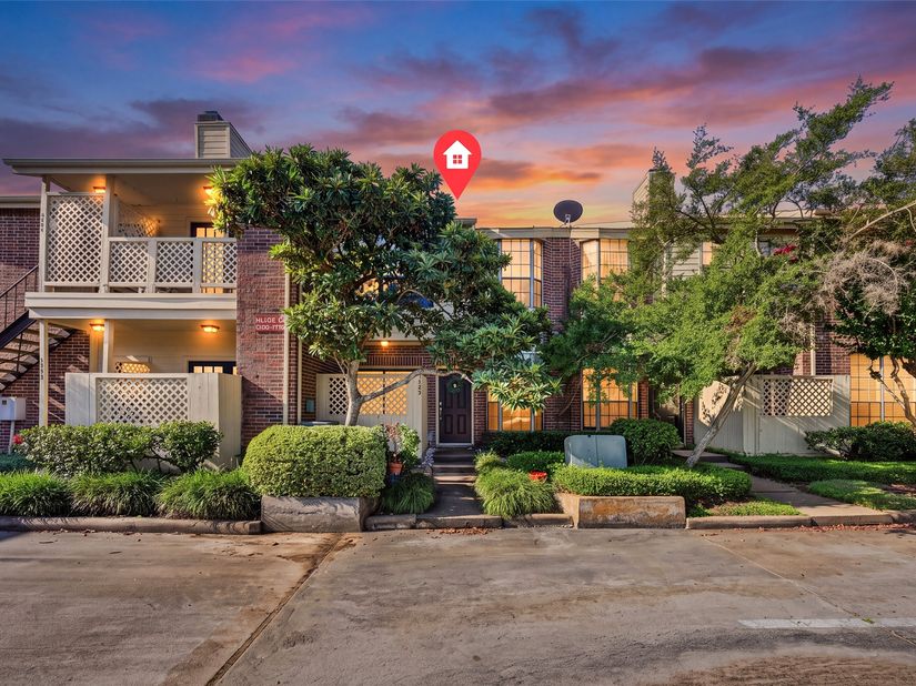 2121 El Paseo Street 1703, Houston TX 77054