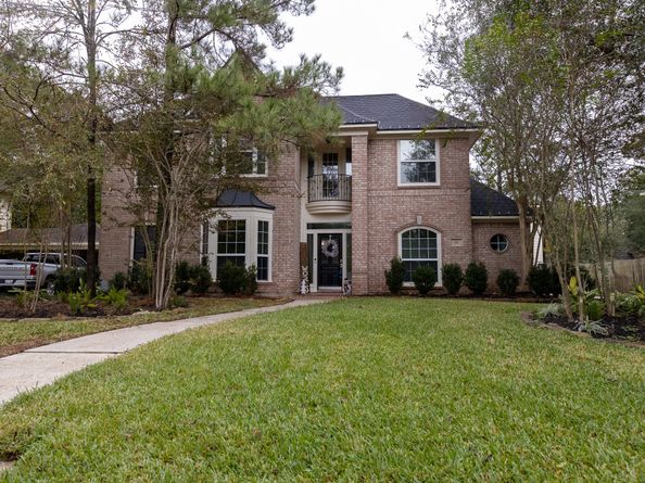 19 Featherfall Pl, The Woodlands TX 77381