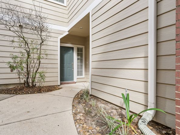 59 N Avonlea Circle, The Woodlands TX 77382