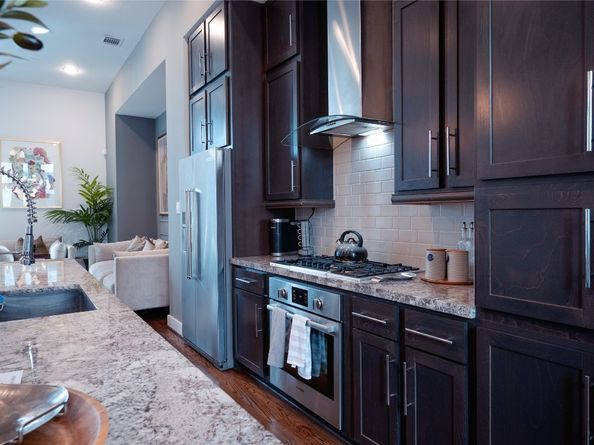 2826 Clay Street, Houston TX 77003