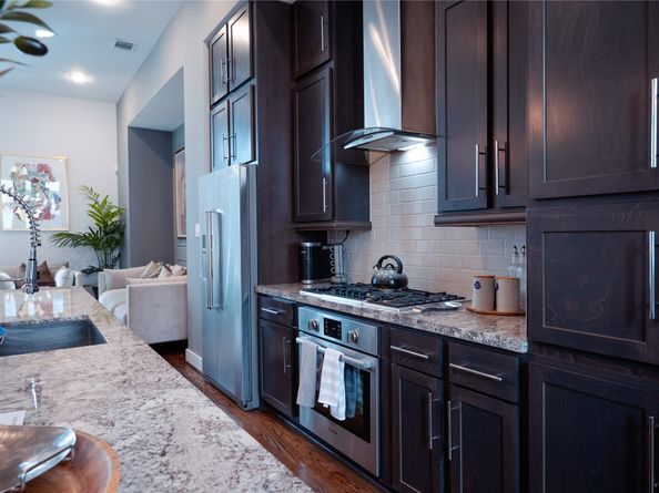 2826 Clay Street, Houston TX 77003