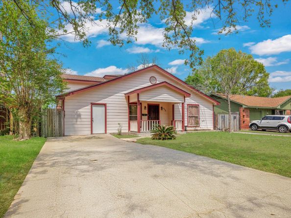 406 Red Ripple Road, Houston TX 77091