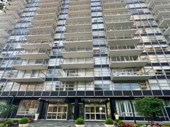 6050 Blvd East 12D, West New York NJ 07093