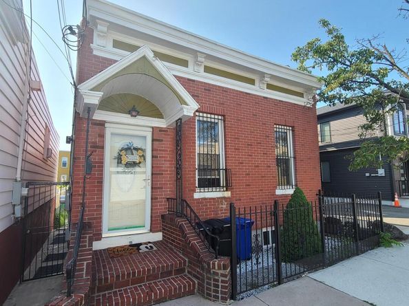 6511 Bergenwood Ave, North Bergen NJ 07047