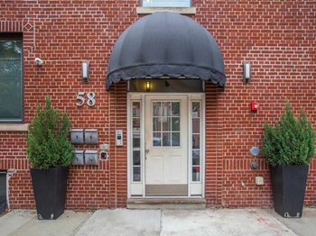 58 Giles Ave