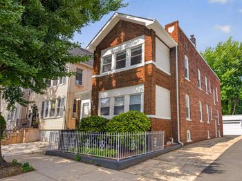 10 Wade St
