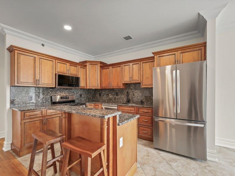 5 Grand St APT301, Weehawken NJ 07086