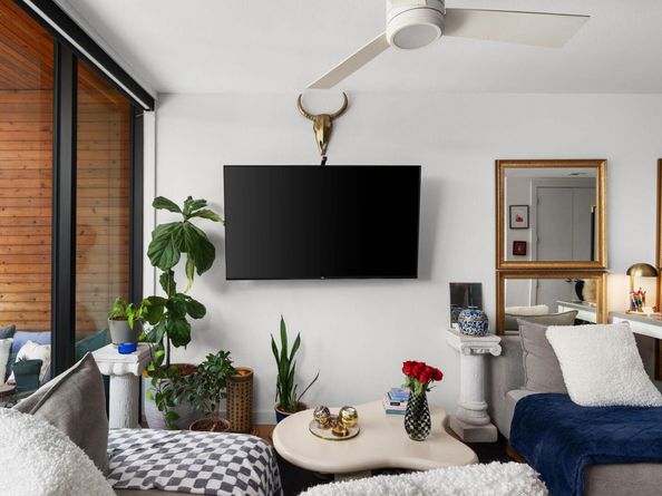 900 S 1st ST 320, Austin TX 78704