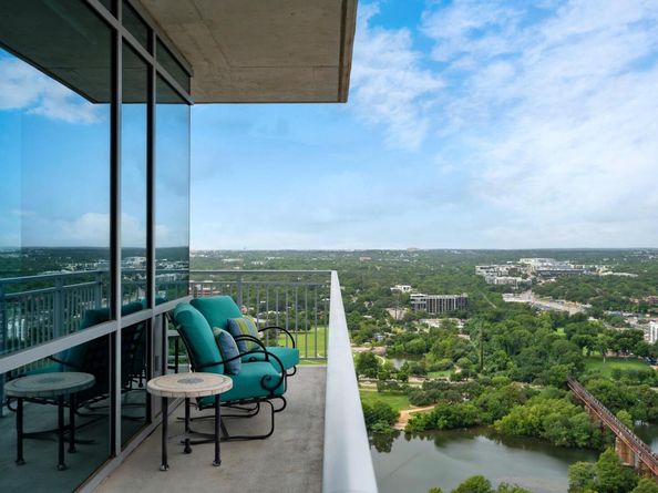 222 West Ave 2802, Austin TX 78701