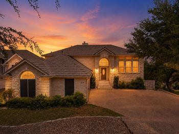 214 Golf Crest LN