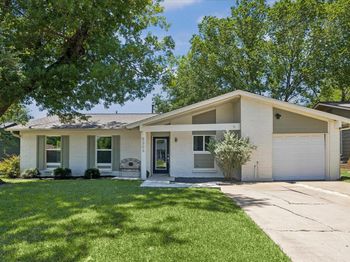 5304 Basswood LN